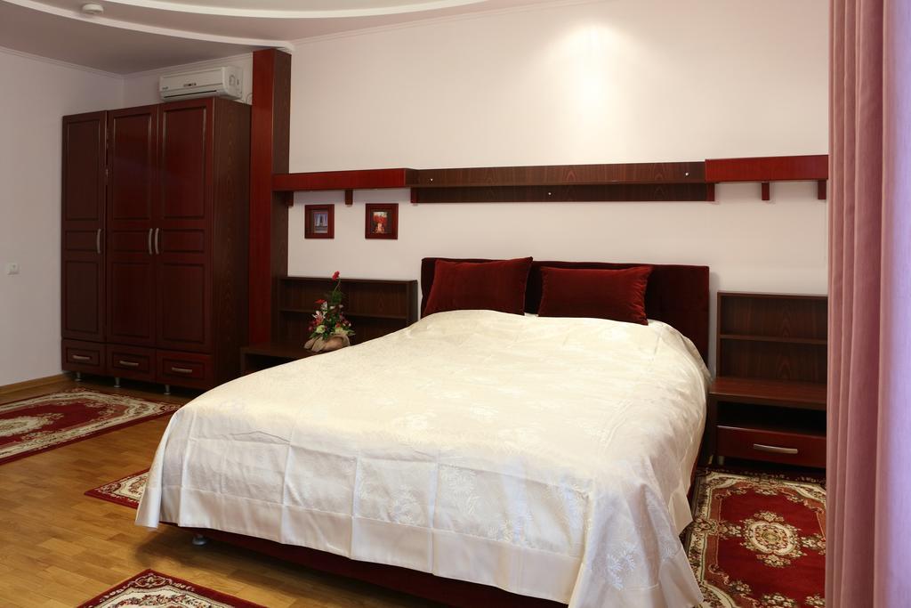 Hotel Bachus Kišiněv Pokoj fotografie